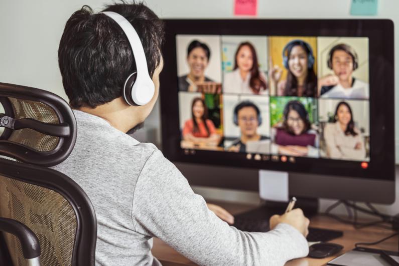 Interpretación telefónica o por videoconferencia en chino